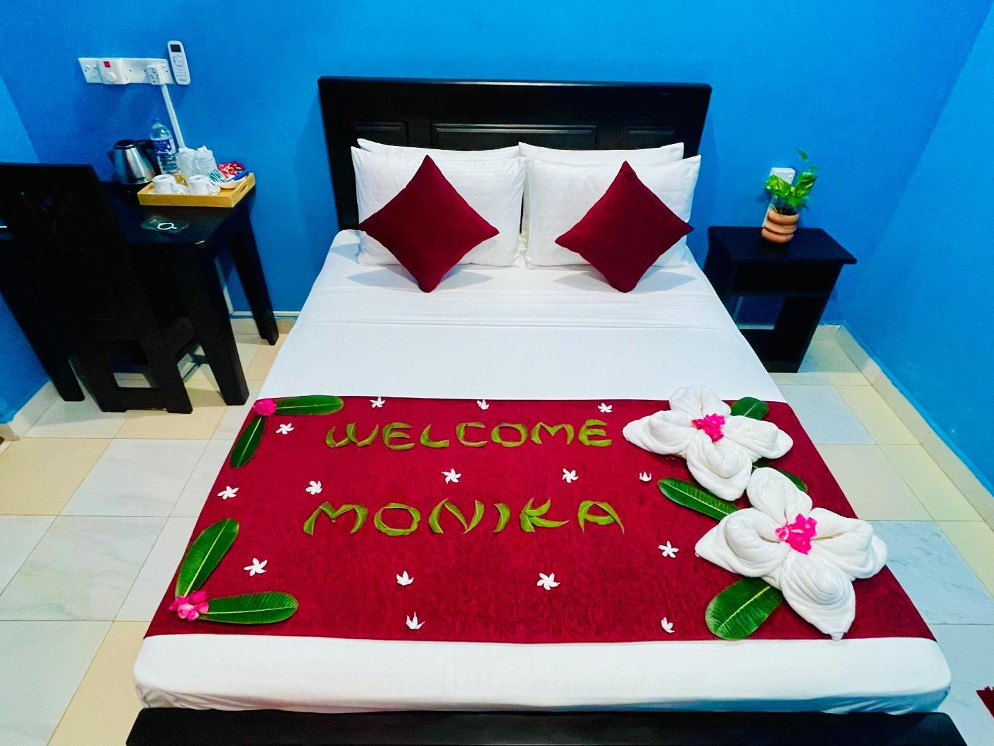 Hema Holiday Villa Тринкомалі Екстер'єр фото